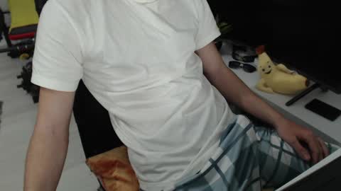 Snapshot of uniqueboy22 chatting on April 21, 5:17 pm uniqueboy22 online show from April 21, 5:17 pm