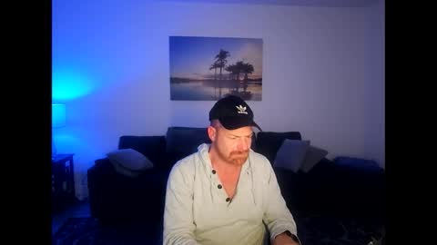 Snapshot of untamedginger chatting on November 7, 2:33 am UntamedGinger online show from November 7, 2:33 am