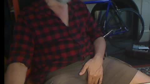 Snapshot of updownunder chatting on March 3, 6:59 am Freddie online show from March 3, 6:59 am