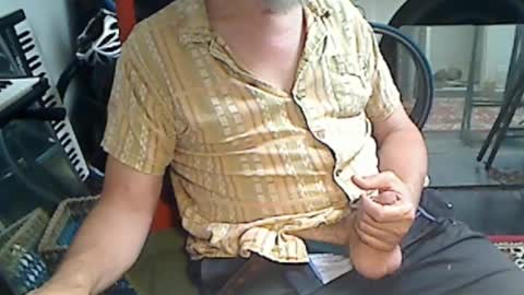 Snapshot of updownunder chatting on February 5, 2:05 am Freddie online show from February 5, 2:05 am