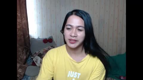 Snapshot of ur_asianpretty chatting on May 27, 1:02 am Aya online show from May 27, 1:02 am