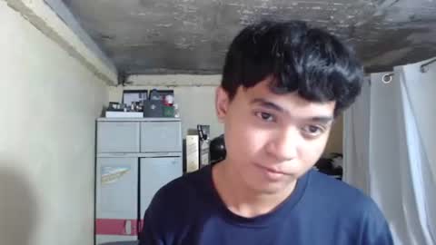 Snapshot of ur_asianversarap chatting on February 5, 4:39 am asian versarap online show from February 5, 4:39 am