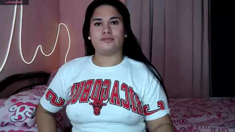 Snapshot of ur_baby_rebbecca chatting on March 1, 1:02 pm SINGLE online show from March 1, 1:02 pm