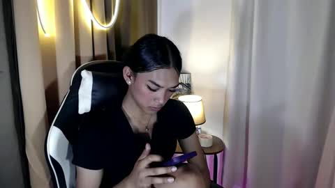 Snapshot of ur_dazzlingmorenaxx chatting on November 4, 3:27 am ur_dazzlingmorenaxx online show from November 4, 3:27 am