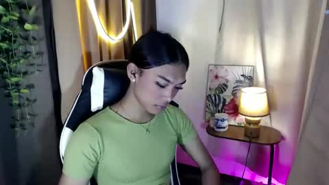 Snapshot of ur_dazzlingmorenaxx chatting on November 11, 6:02 am ur_dazzlingmorenaxx online show from November 11, 6:02 am