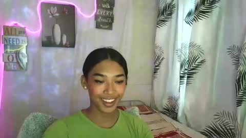 ur_dazzlingmorenaxx online show from April 17, 3:31 am