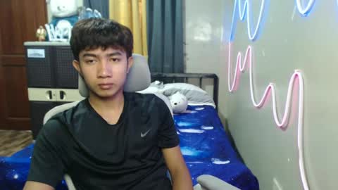 jonny online show from June 24, 11:04 pm