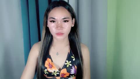 QUEENSY online show from January 24, 1:45 am