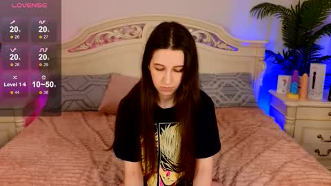 Snapshot of ur_kitty__ chatting on October 4, 1:09 pm Lera online show from October 4, 1:09 pm