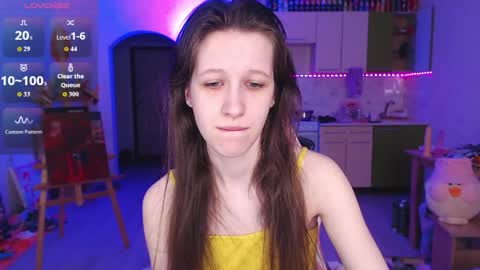 Snapshot of ur_kitty__ chatting on April 26, 12:58 pm Lera online show from April 26, 12:58 pm
