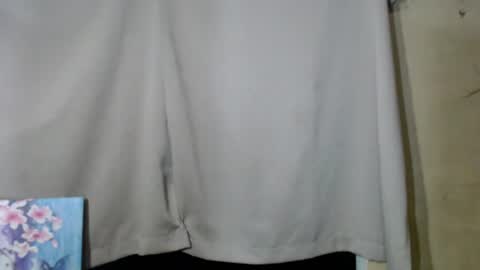 Snapshot of ur_miss_xoxo chatting on July 28, 2:13 pm ur_miss_xoxo online show from July 28, 2:13 pm