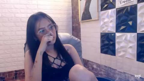 Snapshot of ur_prescious_xxx chatting on September 24, 5:49 pm Ur Lovely Pricious online show from September 24, 5:49 pm