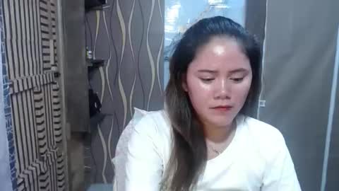 Snapshot of ur_prettymitch chatting on April 12, 8:19 am ur_prettymitch online show from April 12, 8:19 am