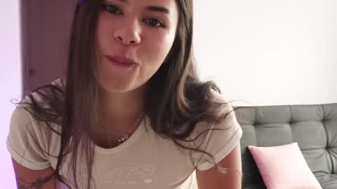 samyyy online show from April 13, 3:28 pm