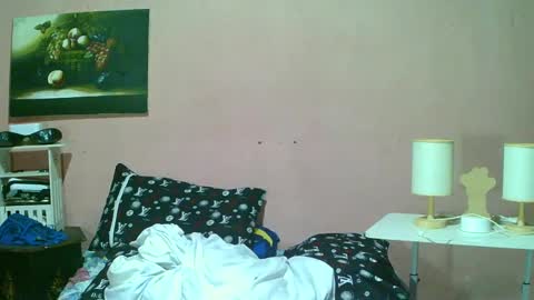 Snapshot of ur_sexybabe_ehra chatting on December 17, 6:56 am ur_sexybabe_ehra online show from December 17, 6:56 am