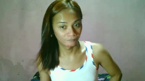 Snapshot of ur_sexybabe_ehra chatting on April 19, 12:22 am ur_sexybabe_ehra online show from April 19, 12:22 am