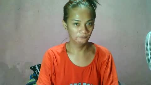 Snapshot of ur_sexybabe_ehra chatting on April 26, 11:13 pm ur_sexybabe_ehra online show from April 26, 11:13 pm