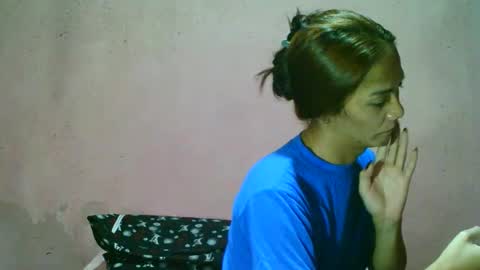 Snapshot of ur_sexybabe_ehra chatting on May 13, 2:20 am ur_sexybabe_ehra online show from May 13, 2:20 am
