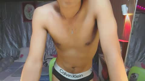 ur_shan21 online show from November 17, 4:13 pm