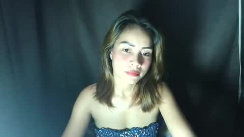 Snapshot of ur_sweetmika chatting on June 10, 5:07 am ur_sweetmika online show from June 10, 5:07 am
