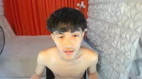 Snapshot of ur_timmy chatting on April 1, 4:48 pm ur_timmy online show from April 1, 4:48 pm