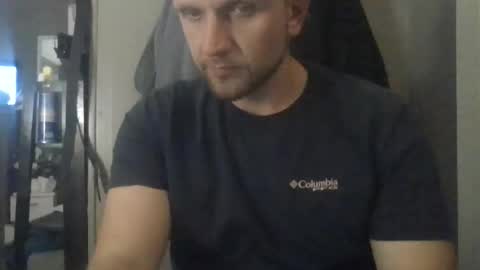 ur_zaddy4now online show from April 21, 2:15 am