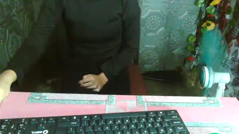 Snapshot of urasian_anica chatting on August 4, 8:06 am urasian_anica online show from August 4, 8:06 am