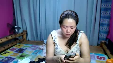 Snapshot of urasian_hotrina chatting on May 10, 9:14 am urasian_hotrina online show from May 10, 9:14 am