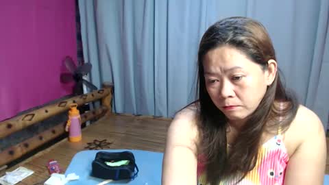 Snapshot of urasian_hotrina chatting on May 17, 9:00 pm urasian_hotrina online show from May 17, 9:00 pm