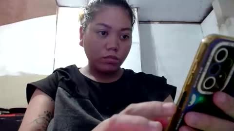 Snapshot of urasian_joy chatting on May 6, 2:51 am urasian_joy online show from May 6, 2:51 am