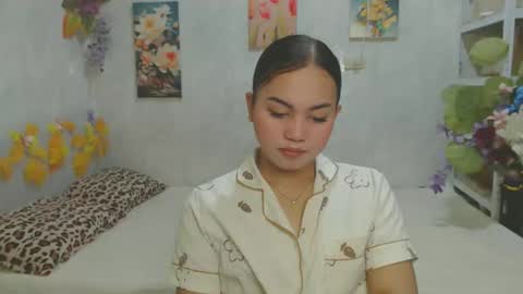 urasian_kat online show from May 30, 7:44 pm