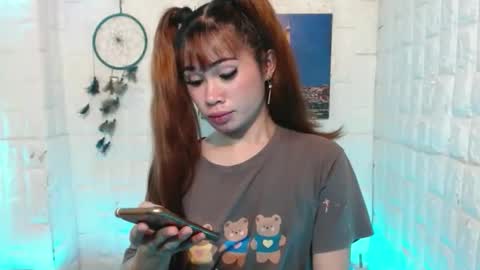 Shirley online show from March 6, 6:37 pm