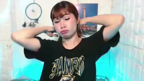 Shirley online show from March 25, 4:46 pm