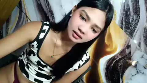urasian_latinaxxx online show from July 5, 1:01 am