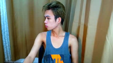 Snapshot of urasiancumboix2 chatting on July 23, 8:01 am urasiancumboix2 online show from July 23, 8:01 am
