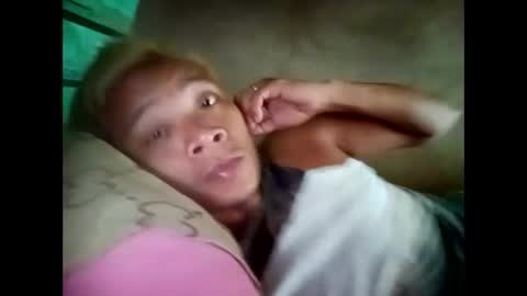 Snapshot of urasiandreamboyx chatting on November 3, 12:46 am John online show from November 3, 12:46 am