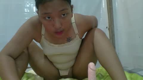 urasiangurl18 online show from March 12, 1:23 am