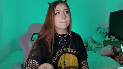 Danielle  online show from February 8, 10:07 am