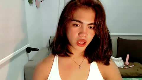Snapshot of urbaby_anthony chatting on June 7, 5:06 pm urbaby_anthony online show from June 7, 5:06 pm