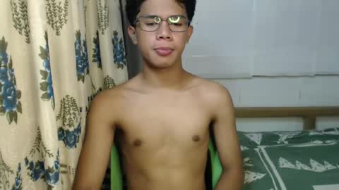 Snapshot of urbbyjosh chatting on December 15, 3:34 am joshua online show from December 15, 3:34 am