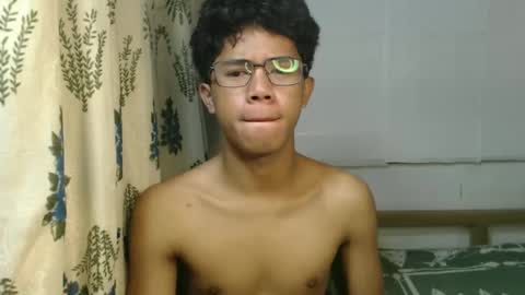 Snapshot of urbbyjosh chatting on December 15, 9:42 pm joshua online show from December 15, 9:42 pm