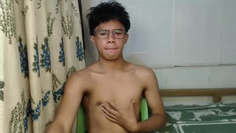 Snapshot of urbbyjosh chatting on December 27, 3:31 am joshua online show from December 27, 3:31 am