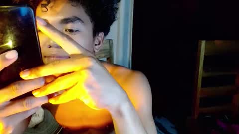 Snapshot of urboyvenz chatting on February 27, 5:46 pm urboyvenz online show from February 27, 5:46 pm