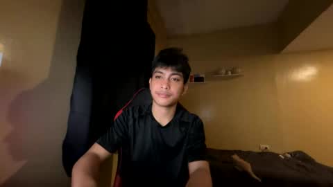 Snapshot of urcuteguy_jhonx chatting on July 30, 2:16 pm Dannie online show from July 30, 2:16 pm
