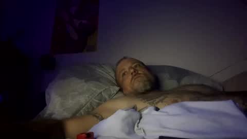 Snapshot of urdaddy875867 chatting on February 22, 6:50 am urdaddy875867 online show from February 22, 6:50 am