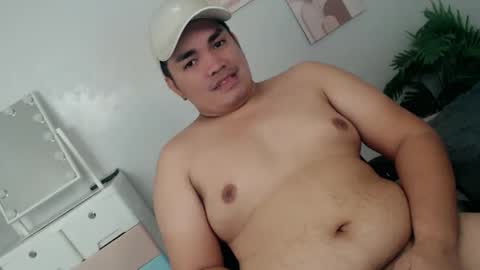 ure_fattytoy143 online show from February 20, 1:44 pm