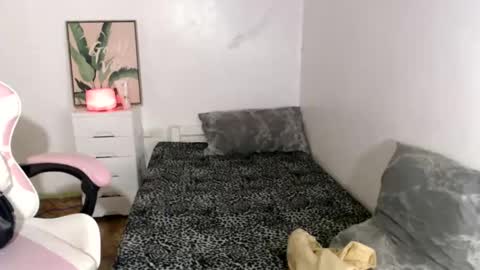 Snapshot of urfantacyjamaica chatting on March 9, 11:56 pm ayumi reacher online show from March 9, 11:56 pm