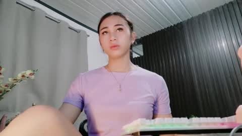 urfave_bbgirl online show from February 19, 12:01 pm