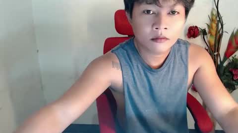 Snapshot of urfeet_jest chatting on April 18, 12:42 pm jess online show from April 18, 12:42 pm