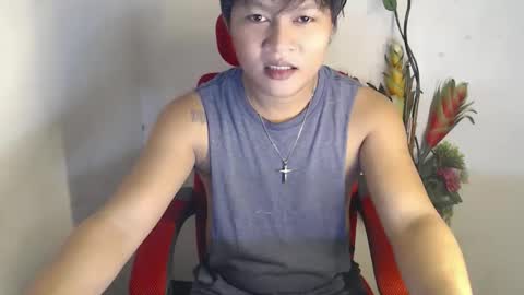 Snapshot of urfeet_jest chatting on April 20, 11:57 am jess online show from April 20, 11:57 am